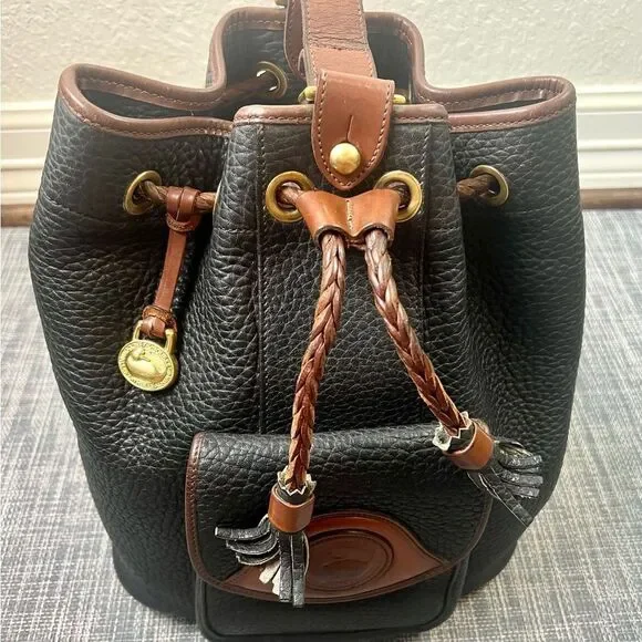 Vintage Dooney & Bourke Sling/Bucket Bag - Picture 2 of 16